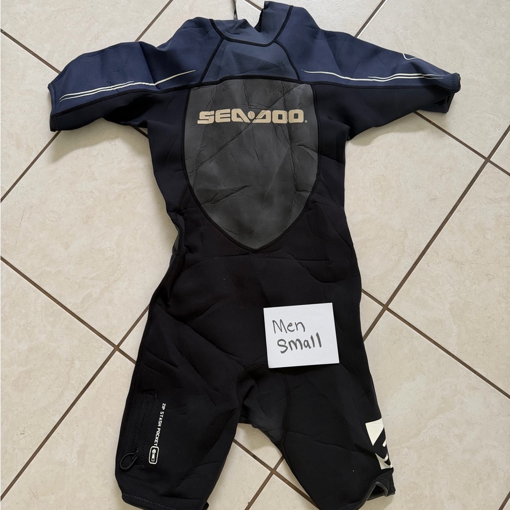 Wetsuit